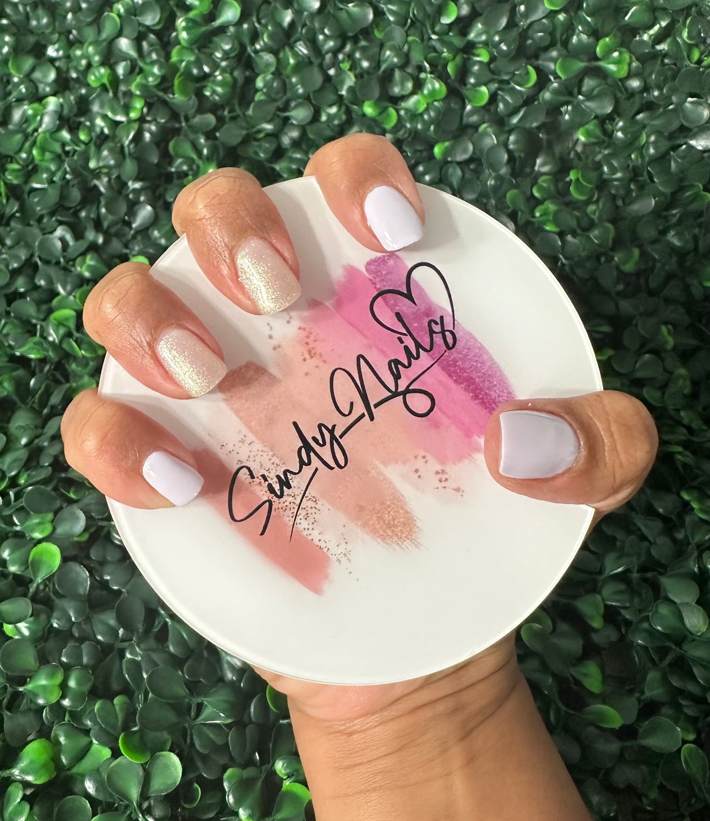 Nail Pro - Logo